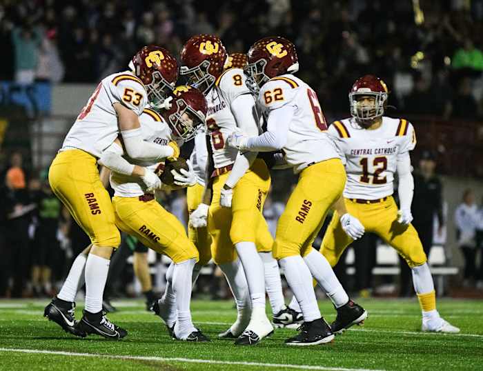 a Central Catholic West Linn 6A Oregon football semifinal November 17 2023 Taylor Balkom 28